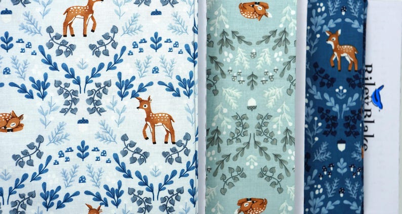 Tissu à motifs de cerfs, faons sauvages, créatures du crépuscule sur fond bleu, par Natàlia Juan Abelló pour Riley Blake, coton à patchwork, C15361-BLUE image 7