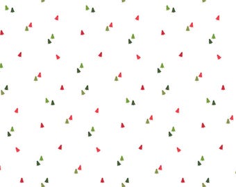 Tela con estampado de árboles navideños, árboles básicos de temporada dispersos sobre fondo blanco de Riley Blake Quilting Cotton Fabric C654-WHITE