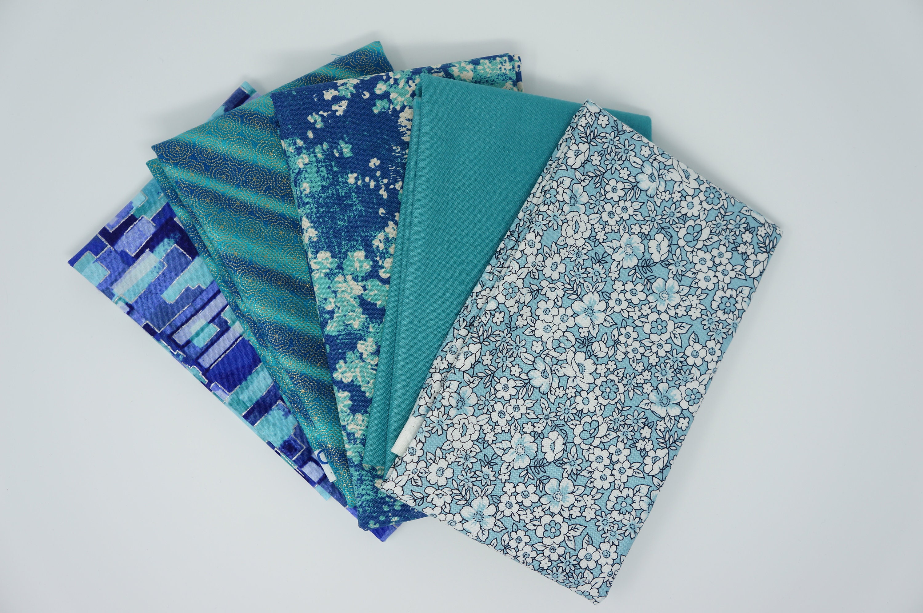 Teal 5 Fat Quarter Bundle, Quilting Cotton Fabric