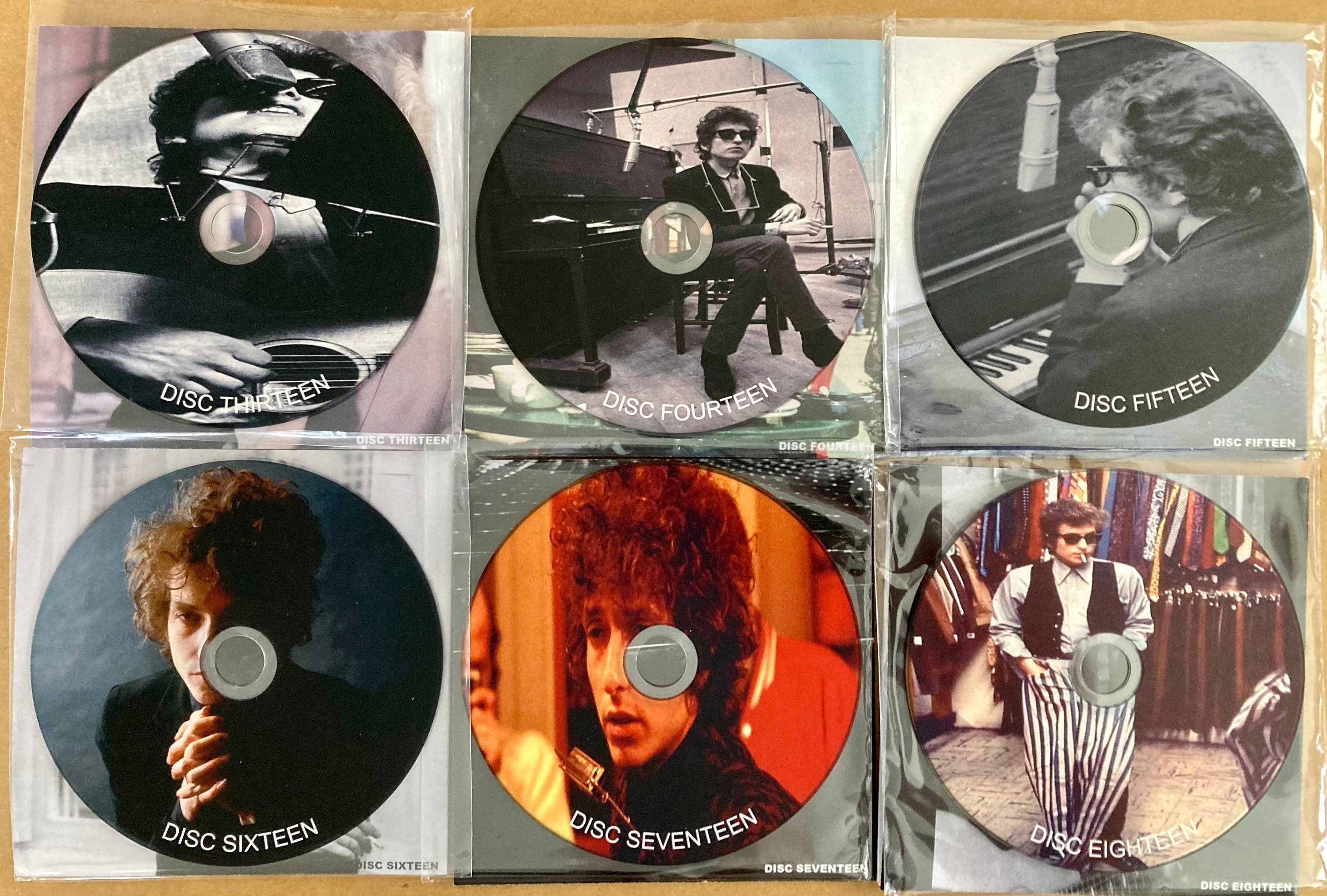 【希少品】BOB DYLAN 1965-1966 ボブ ディラン 世界5000 Album Review: Bob Dylan - The Cutting Edge 1965-1966: The