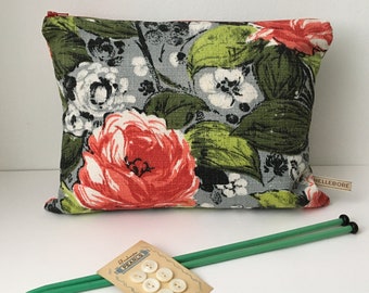 Vintage fabric zipper project bag