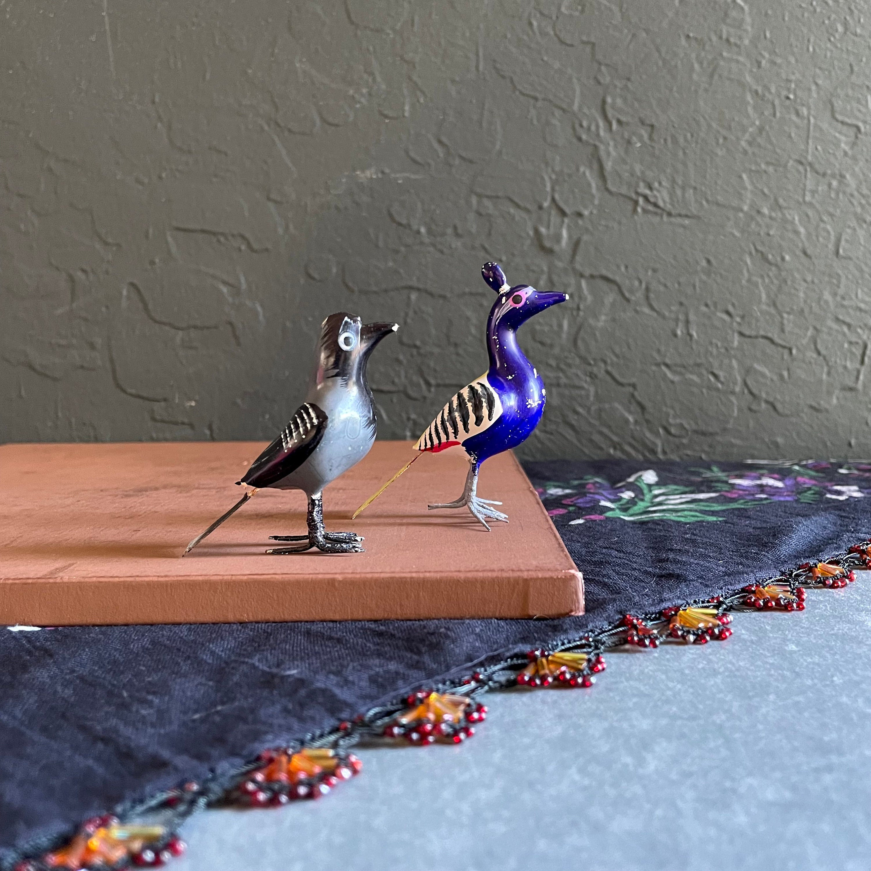 Vintage Nirmal Ponki Chekka Bird Figurines / Vintage Indian Wood