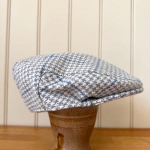 Tweed Flat Cap - Medium