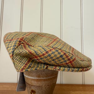 Tweed Flat Cap - Medium