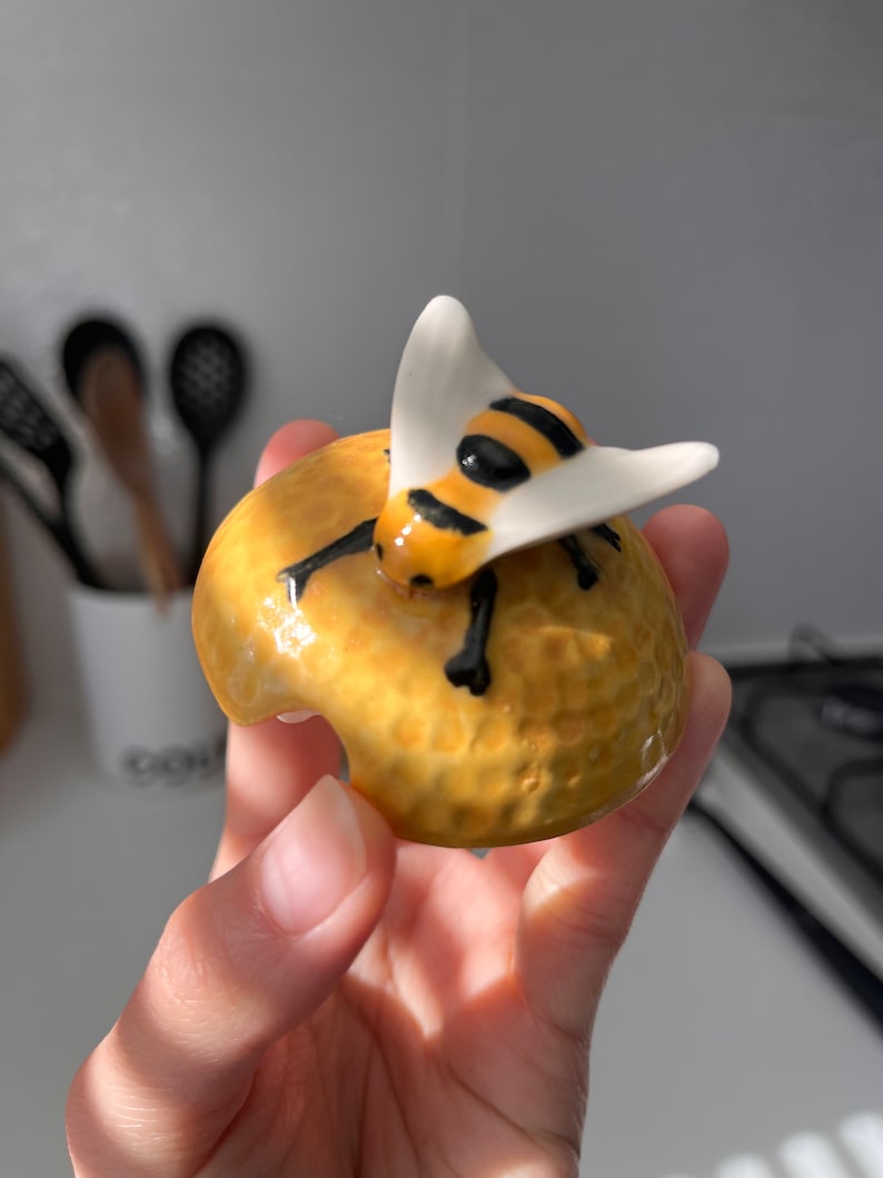 ceramic honey jar with bee details handmade, handpainted ceramics image 4