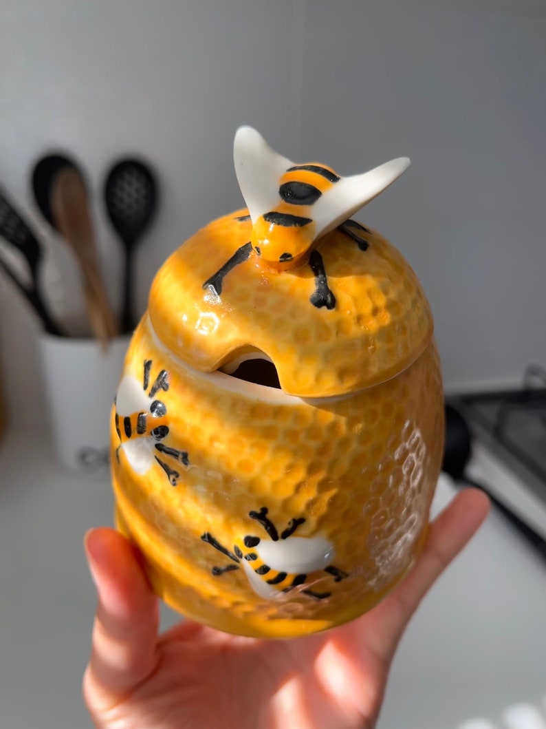 ceramic honey jar with bee details handmade, handpainted ceramics image 1