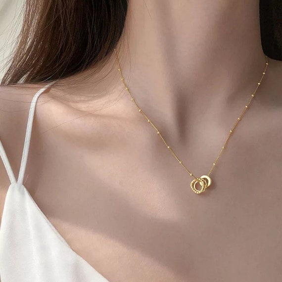 Dainty Circle Pendant Necklace Everyday 