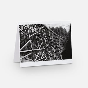 Tarjeta en blanco y negro para tarjeta amante de los trenes tarjeta amante del tren tarjeta del caballete del tren