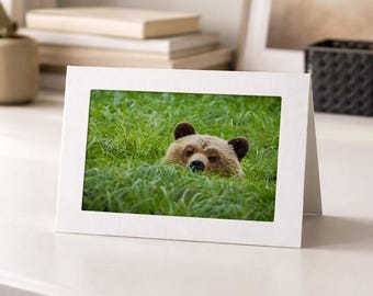 Grizzly Bear Greeting Card - Perfect for Nature Lovers and Animal Enthusiasts