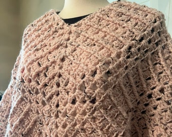 Poncho in alpaca e tweed al quarzo rosa