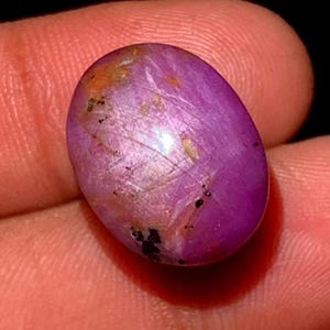 Cabujón de zafiro estrella rubí natural: piedra preciosa ovalada de 31 quilates (14 x 18 mm)