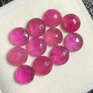 Lote de piedras preciosas de zafiro rubí de talla rosa: origen tailandés, 8 mm, 23 quilates