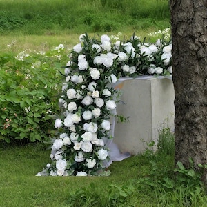 White Rose Flower Runner,Wedding Table Floral Flower Runner,Wedding Flower Arch,Wedding Floral Arrangement,Wedding Centerpiece,Aisle Flowers