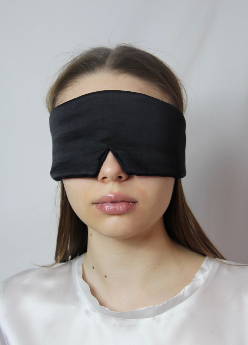 Black Silk Eye Mask / Sleep Mask, Deep Sleep & Anti Ageing, 100% Pure Organic Silk Sleeping Band image 3