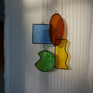 Benutzerdefinierte Buntglas Suncatcher Fensterbehang,Stain Glas Dekor,Fenster Glas Kunst,Geometrie Kunst,Minimalismus Wohnkultur,Glas Suncatcher Bild 10