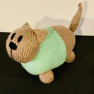 Hand knit cat plushy