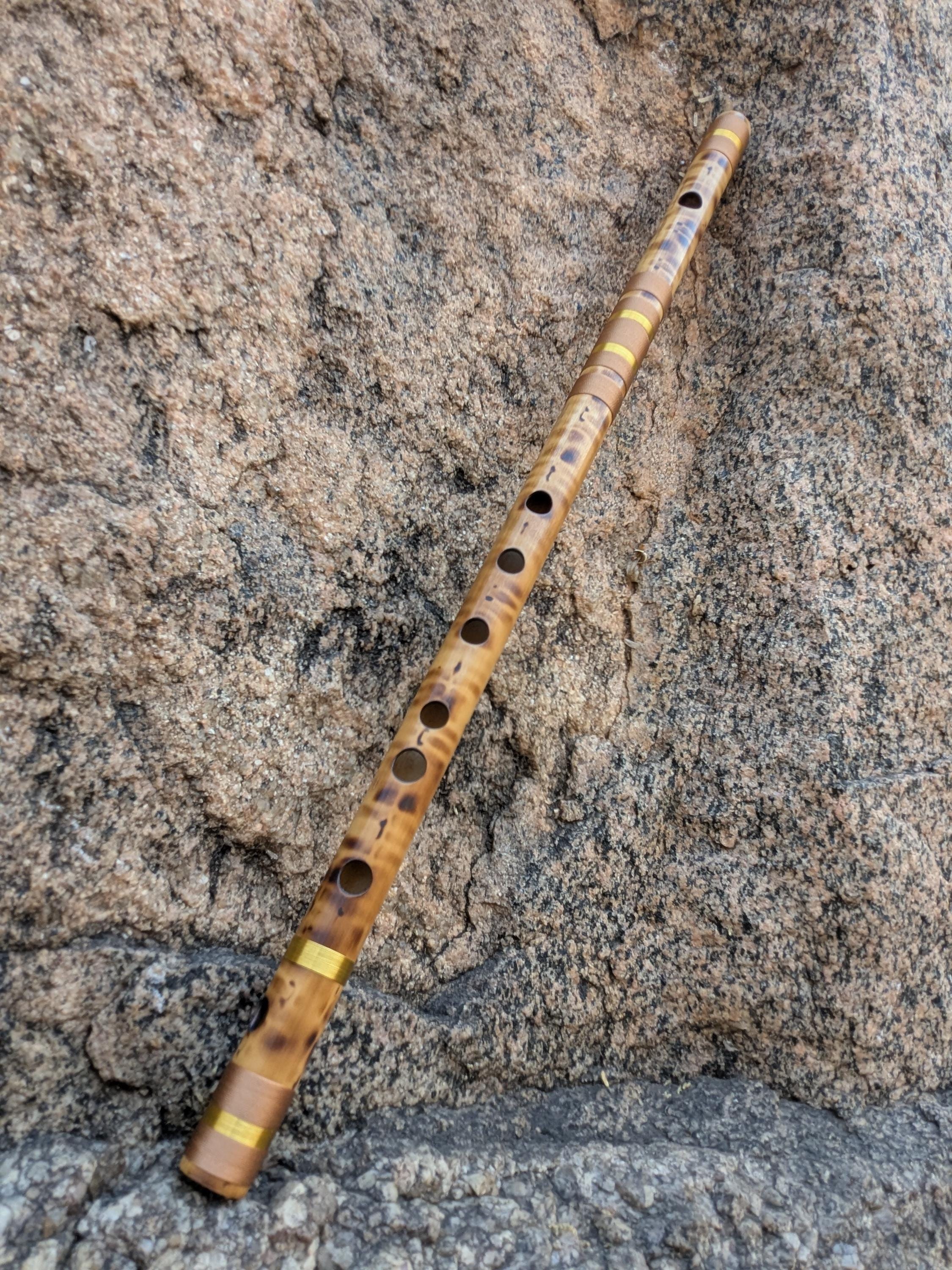 Professional C Medium Bamboo Bansuri Flute – Leopard Pattern, 19 Inch ...