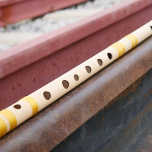 Natural Bamboo Flute C Medium Bansuri Flute C Medium Scale Hindustani Professional Bamboo Flute 440Hz/432Hz Flute image 2