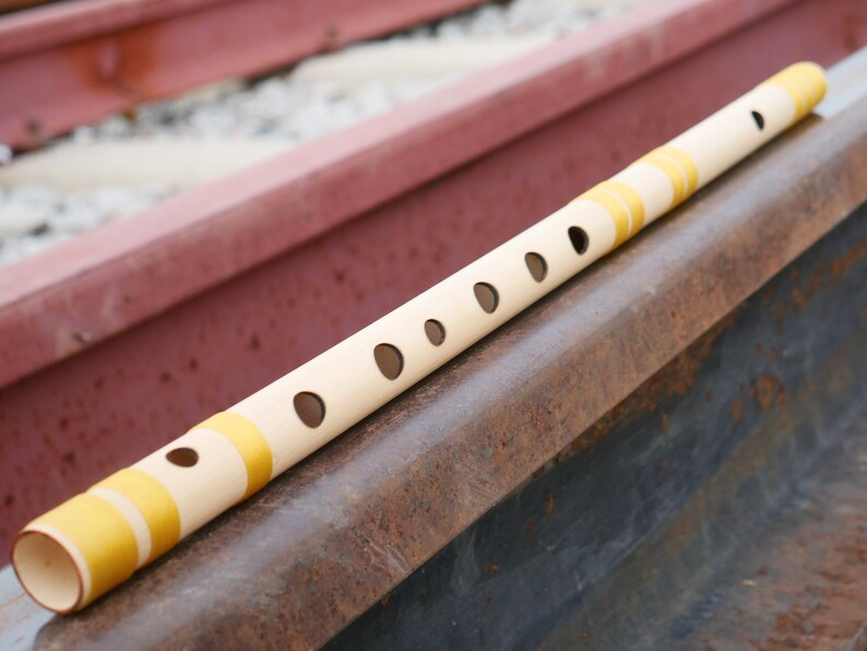 Natural Bamboo Flute C Medium Bansuri Flute C Medium Scale Hindustani Professional Bamboo Flute 440Hz/432Hz Flute image 2