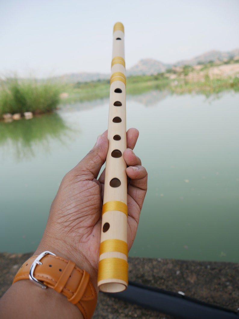Natural Bamboo Flute C Medium Bansuri Flute C Medium Scale Hindustani Professional Bamboo Flute 440Hz/432Hz Flute image 3