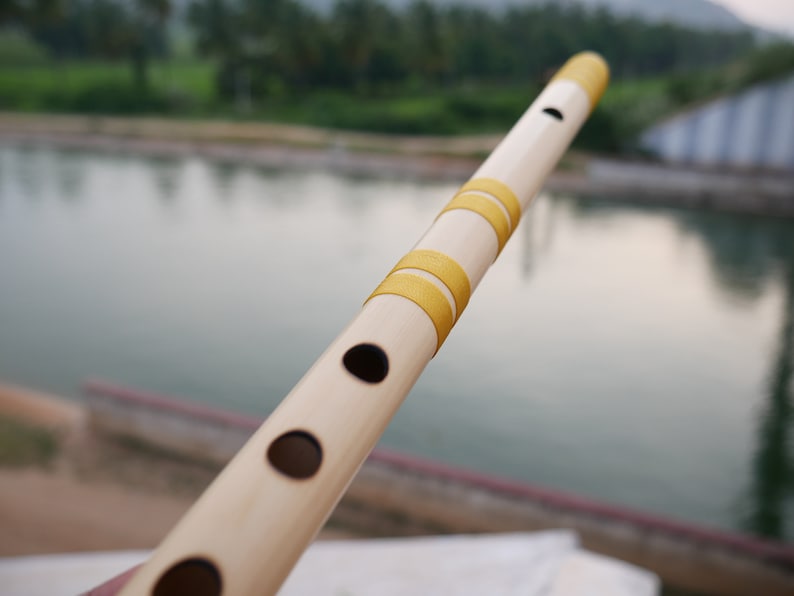 Natural Bamboo Flute C Medium Bansuri Flute C Medium Scale Hindustani Professional Bamboo Flute 440Hz/432Hz Flute image 1