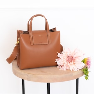 Bolso tipo cartera mediano de piel color coñac, tipo bandolera o bandolera (incluye 2 unidades), minimalista y moderno (vendedor de EE. UU.) B18100005-04