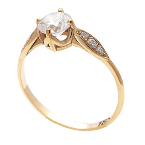 14k Yellow Gold Engagement Ring with Brilliant Cut Lab Grown Diamonds