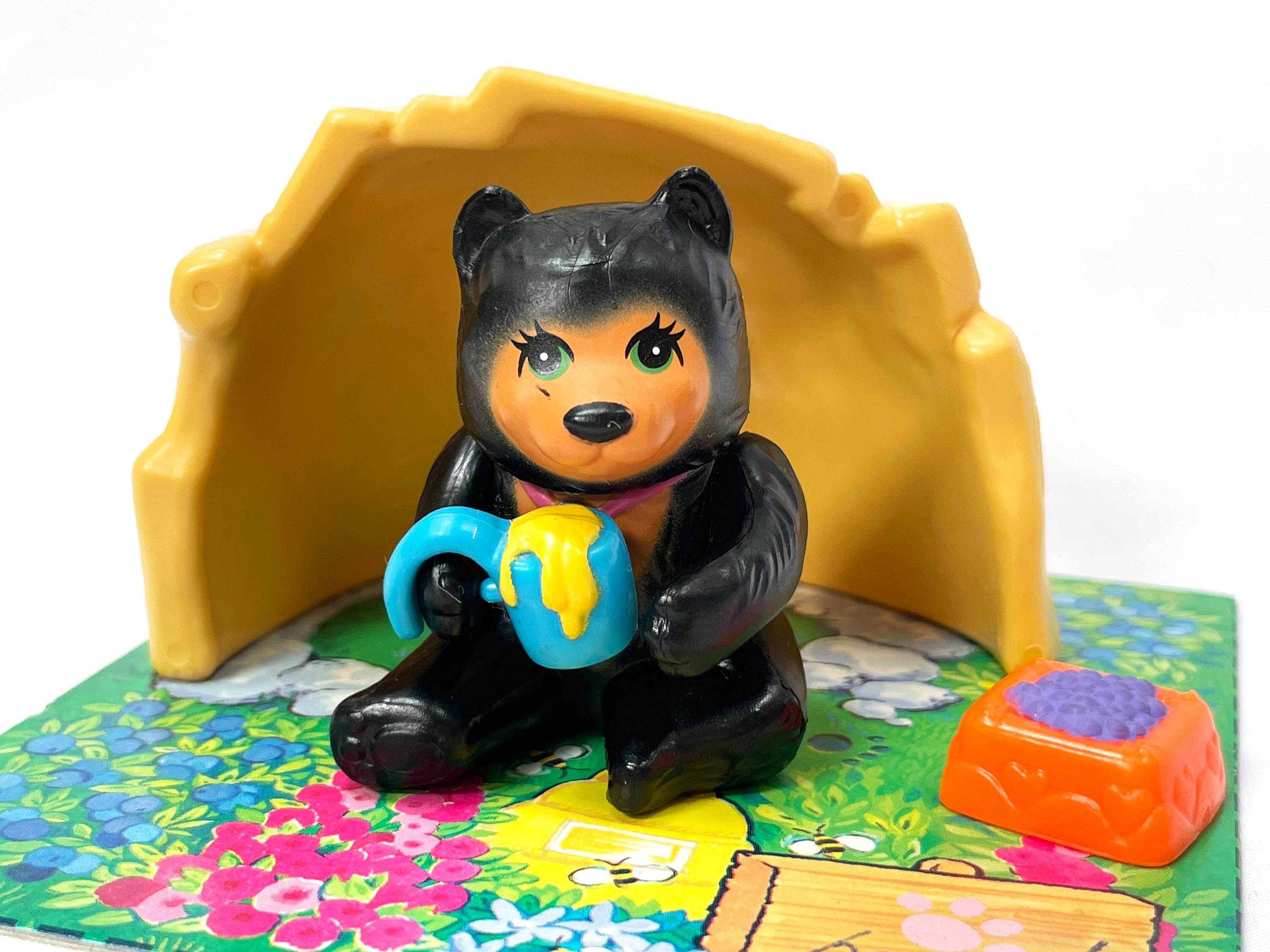 1993 Kenner Littlest Pet Shop Honey Bear With Cozy Cave