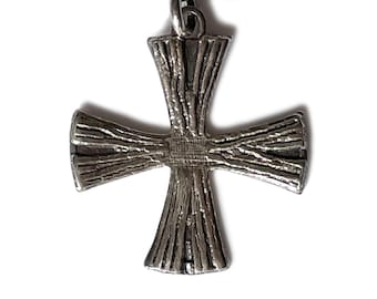 Vintage 1970s Maltese Cross Pendant Necklace | 925 Sterling Silver Wood Effect EAW | Made in Birmingham