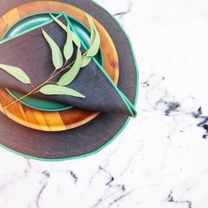 Round Linen Placemats, Cloth Table Placemat, Linen Napkins, Organic, Green Accent Trim, Set of 4, Modern, Organic, High Quality