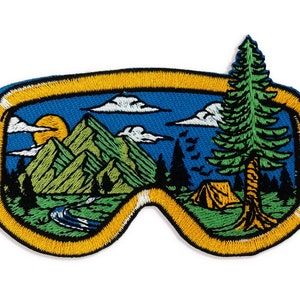 Mountain Forest Pine Embroidered Patches, Iron-On Traveler Patches Applique, Natural Scenery Embroidered Glasses Campers Badge-86x53mm