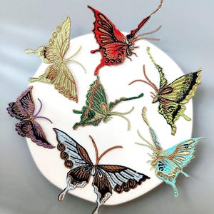 Retro färgglada broderade fjärils-strykmärken, applikationer för insektsreparation
