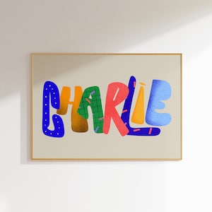Charlie, arte de pared con nombre personalizado, decoración colorida para guardería, impresión personalizada para habitación de niños, póster divertido con alfabeto, obra de arte infantil única