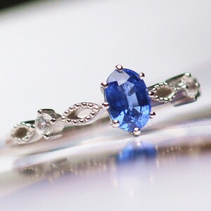 Tanzanite Solitaire Ring Art Deco Oval Tanzanite Engagement Ring Vintage Leaf Tanzanite Promise Ring &#39;D&#39; Block Tanzanite Women Dainty Ring.