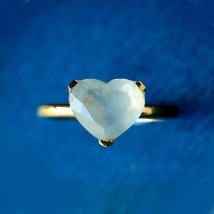 Anillo de compromiso vintage con corazón de piedra lunar arcoíris, plata 925, anillo de promesa de San Valentín con forma de corazón para mujer, anillo de ceremonia con solitario de corazón para mujer.