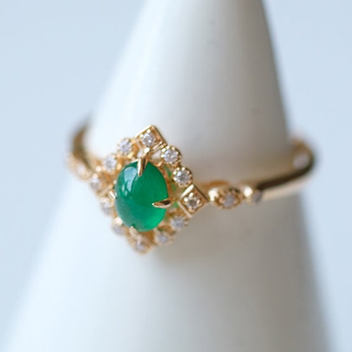 Minimalist Emerald, Diamond shops Engagement Ring 14K Emerald Cabochon Vintage Wedding Ring, Dainty Look Emerald Women Valentine Proposal 14K Ring