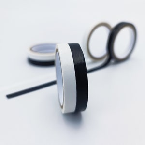 Magere blanco en witte tapeset voor plannerlay-outs: 2 zwart-witte dunne plakband, 0,5 cm dik x 5 m op elke rol