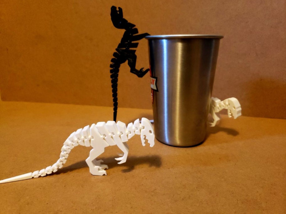 Flexi Rapter Fidget Toy | Unique Childrens Toys | Gift for Creative Kids | Gifts for Kid The Love Dinosaurs | Dinos Fidgets | Flexible Toy