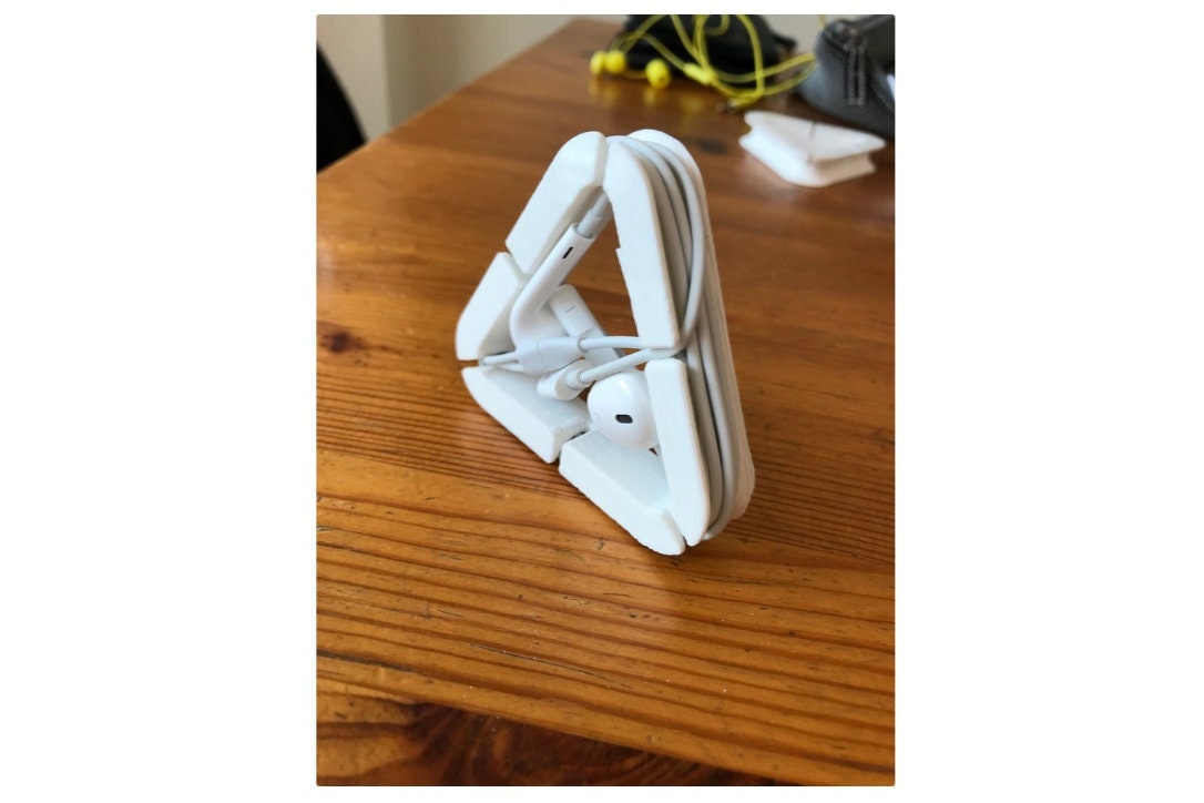 Headphone and Cord Organizers. Perfect for Wrapping Cables and Earbuds | Office Organization | Cheap Gift for Friend Boy Girl New