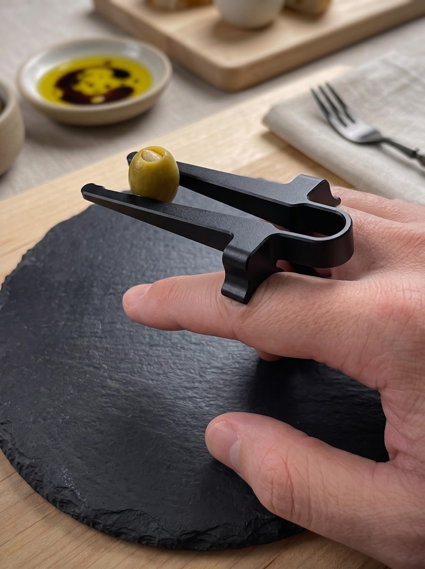 Finger Chop Sticks - Wearable Chopsticks