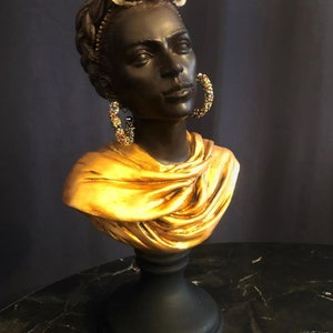 Woman Bust,Bust sculpture decorative. Frida bust.Gift.Design bust.home accessory.room accessory.christmas gift
