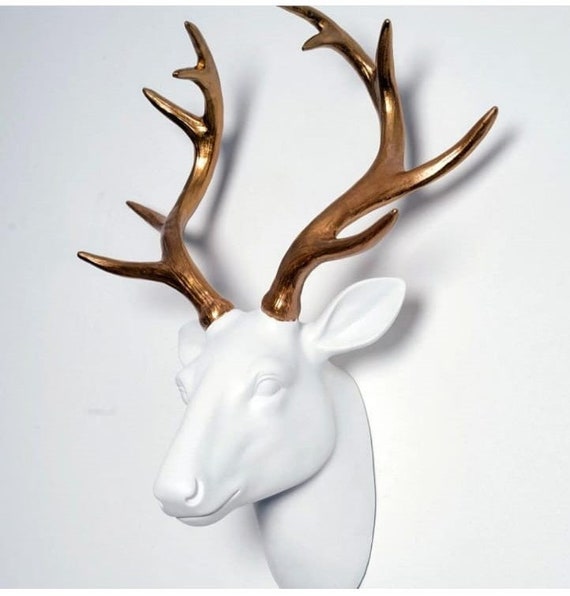 Testa Di Cervo Decorativa Da Parete Smarten Arts – Finta Pelliccia Bianca Con Corna (argento/oro/bianco) – 30,5 X 25,4 X 14 Cm - 3
