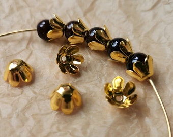 40 gold bead caps for 10mm beads | flower bead caps