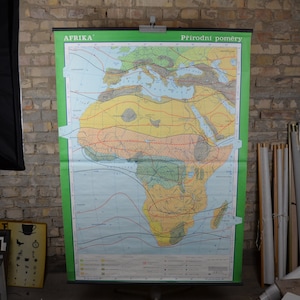 Wetterkarte Afrika, 1980er Jahre: Tschechisches Lehrposter Schulwandkarte Rolldown-Druck Meteorologie Winde-Strömungen