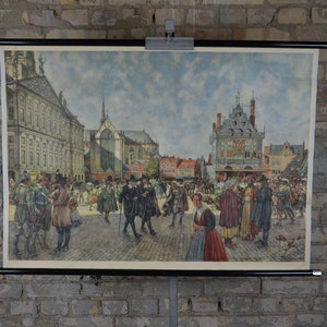 Dam Plein, Amsterdam en la década de 1600: gráfico mural original de la escuela alemana de la década de 1950 Ilustración de la historia holandesa Países Bajos Siglo XVII