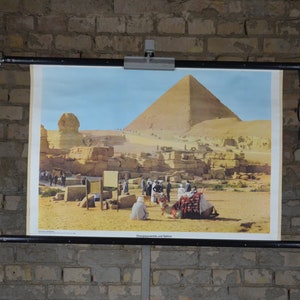 Sphinx & Pyramiden von Cheops, Giza, Kairo, Ägypten: Original Vintage 1970er Jahre Lehrposter Schule Wandkarte Roll down Fotodruck
