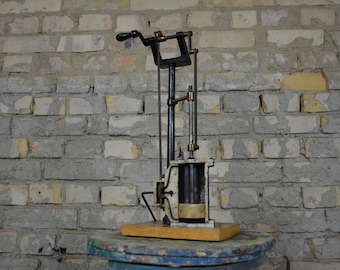 Exceptional 1890s Steam Engine Cutaway Model: original antique German educational classroom scale mechanic object engineering school vintage