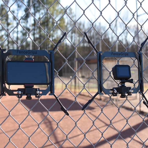 FenceGripz - Support iPhone, GoPro, Mevo Start, DJI et téléphone pour clôture à mailles losangées et filet (softball, baseball, tennis, pickleball)