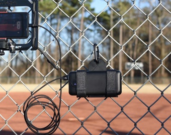 FenceGripz - Universal Clip On Power Bank Holder for Chain Link Fence and Netting (Baseball. Softball, Tennis)