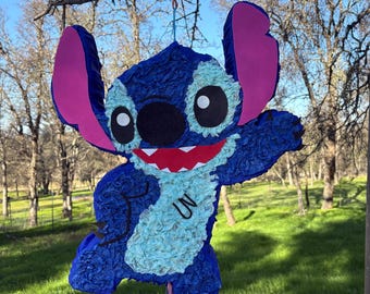 Piñata inspirada en una criatura alienígena azul (tamaños grande y estándar disponibles)